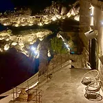 Very Peri Cappadocia - The Lifestyle Luxury Design 4* Üçhisar