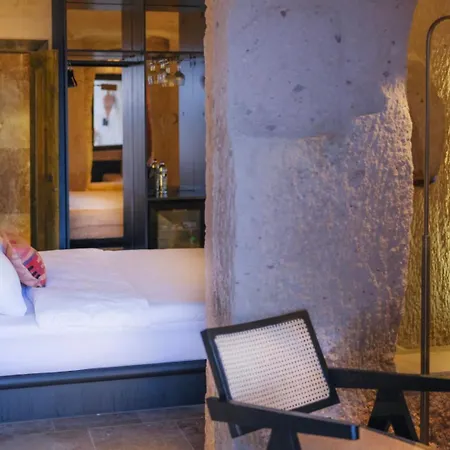 Very Peri Cappadocia - The Lifestyle Luxury Design فندق أُتْشيسار