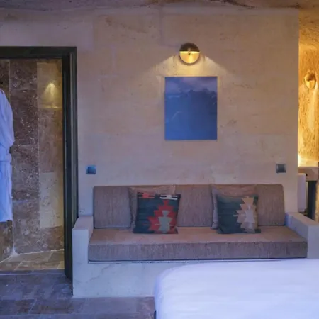 Very Peri Cappadocia - The Lifestyle Luxury Design فندق أُتْشيسار
